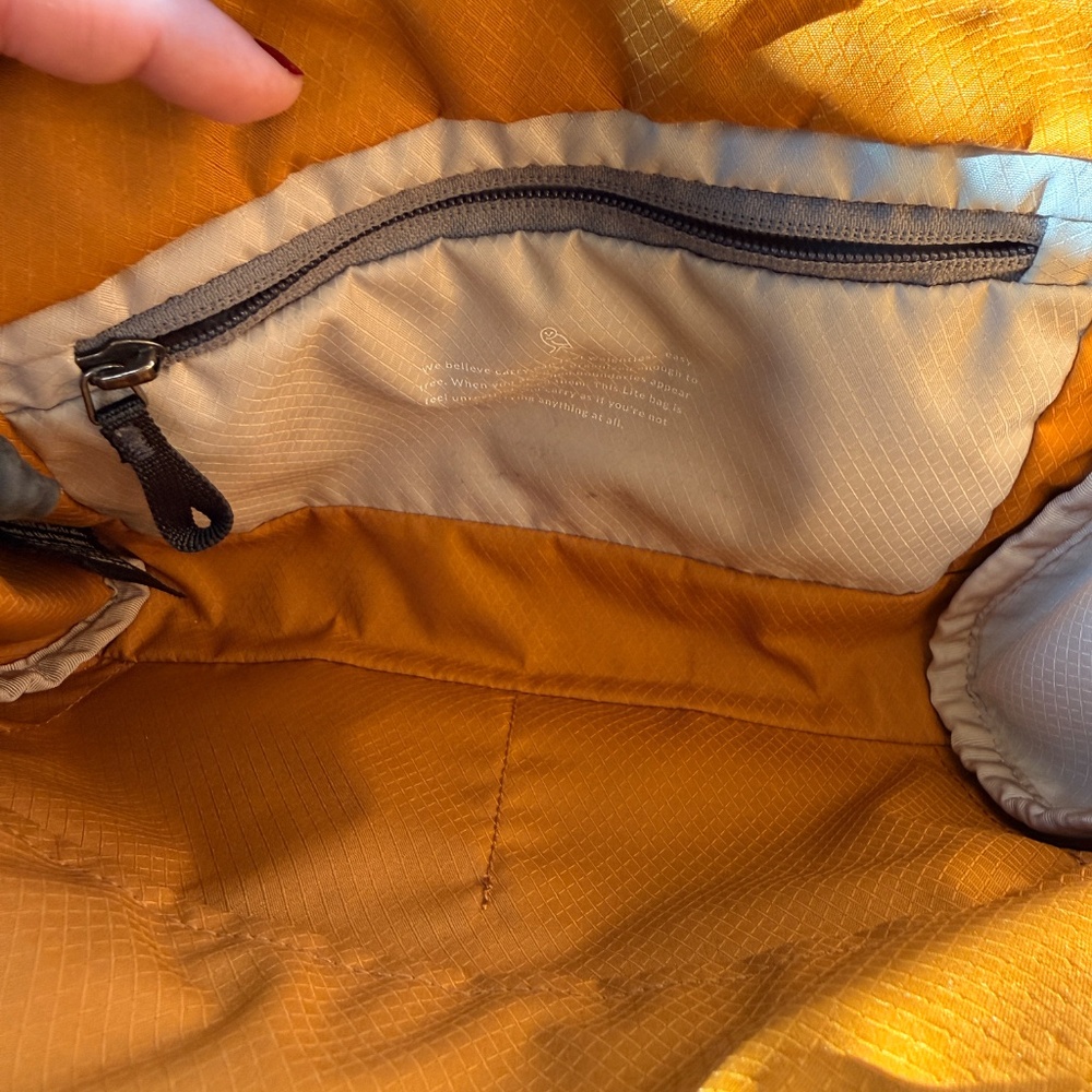 Bellroy Lite Sling - Picture 3 of 3